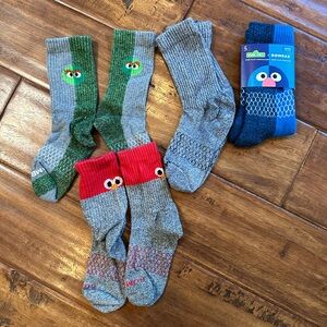 4 Pairs Bombas Sesame Street adult Small Calf socks